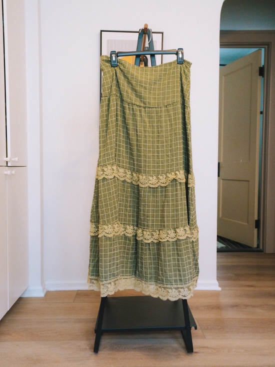 Cider HIGH RISE CHECK LACE TIERED MAXI SKIRT Size Large - Picture 3 of 4